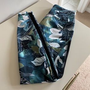 Athleta 7/8 mesh legging tight xs